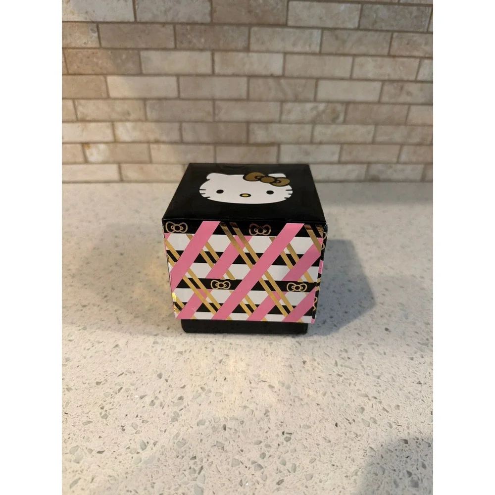 Hello Kitty Sanrio HKAQ5819J Women's Bracelet Watch Silver Tone New In Box